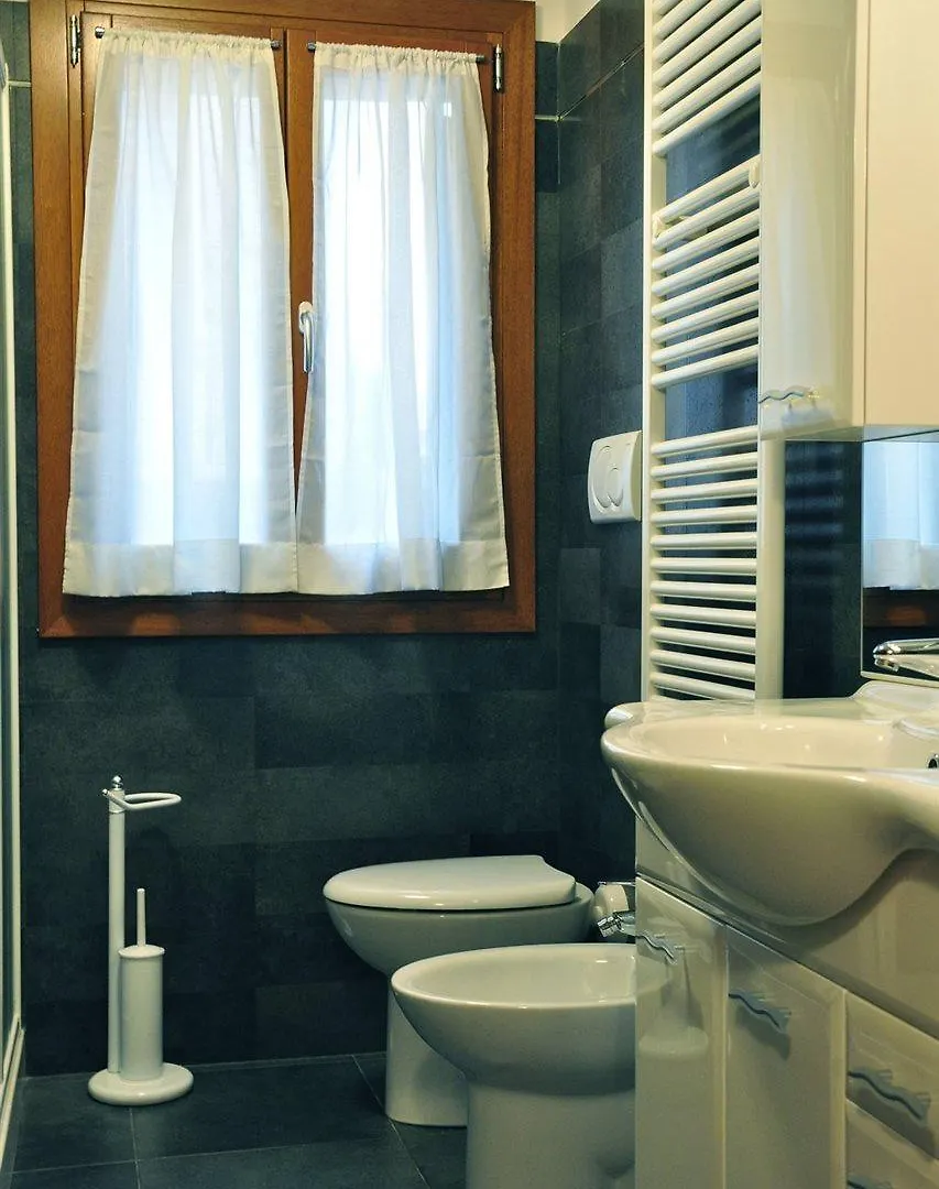 Apartamento Appartamenti Commercio Veneza